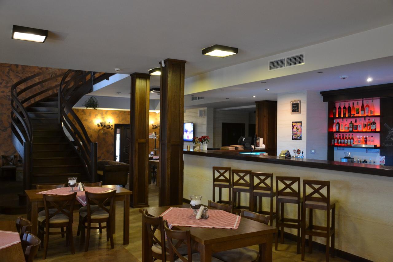 Zajazd Sebory Romany Sebory Esterno foto